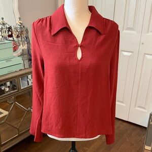 Love & Promises Rust Top - Medium Front is Silky & Back is Lightweight Knit ❤️